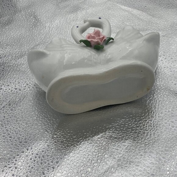 Vintage Ceramic Swan Planter Vase White With Pink Rose Accent Trinket Dish - Picture 9 of 9